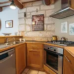 La Bourgade D'uzes Yourhosthelper * ユゼ