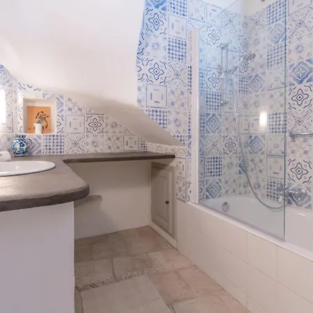 Apartament La Bourgade D'uzes Yourhosthelper *