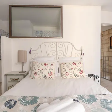Apartment La Bourgade D'uzes Yourhosthelper Uzes